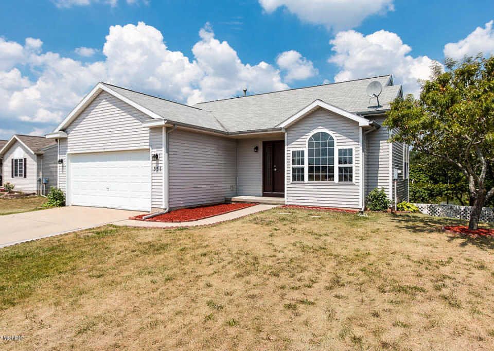 1st image of 351 Summer Circle Dr SE