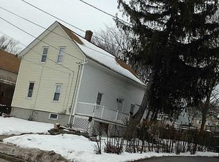 209 Roger Williams Ave, Rumford, RI 02916