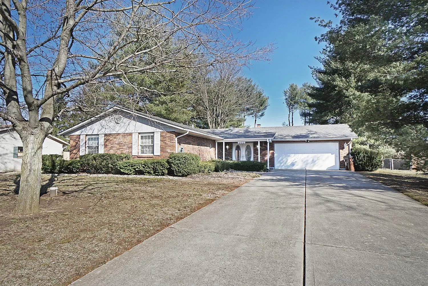 8760 Oriole Dr photo 1