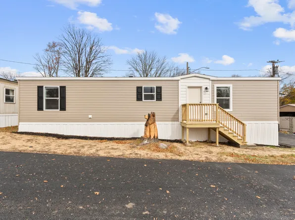 55 Sugar Street #17A, Newtown, CT 06470