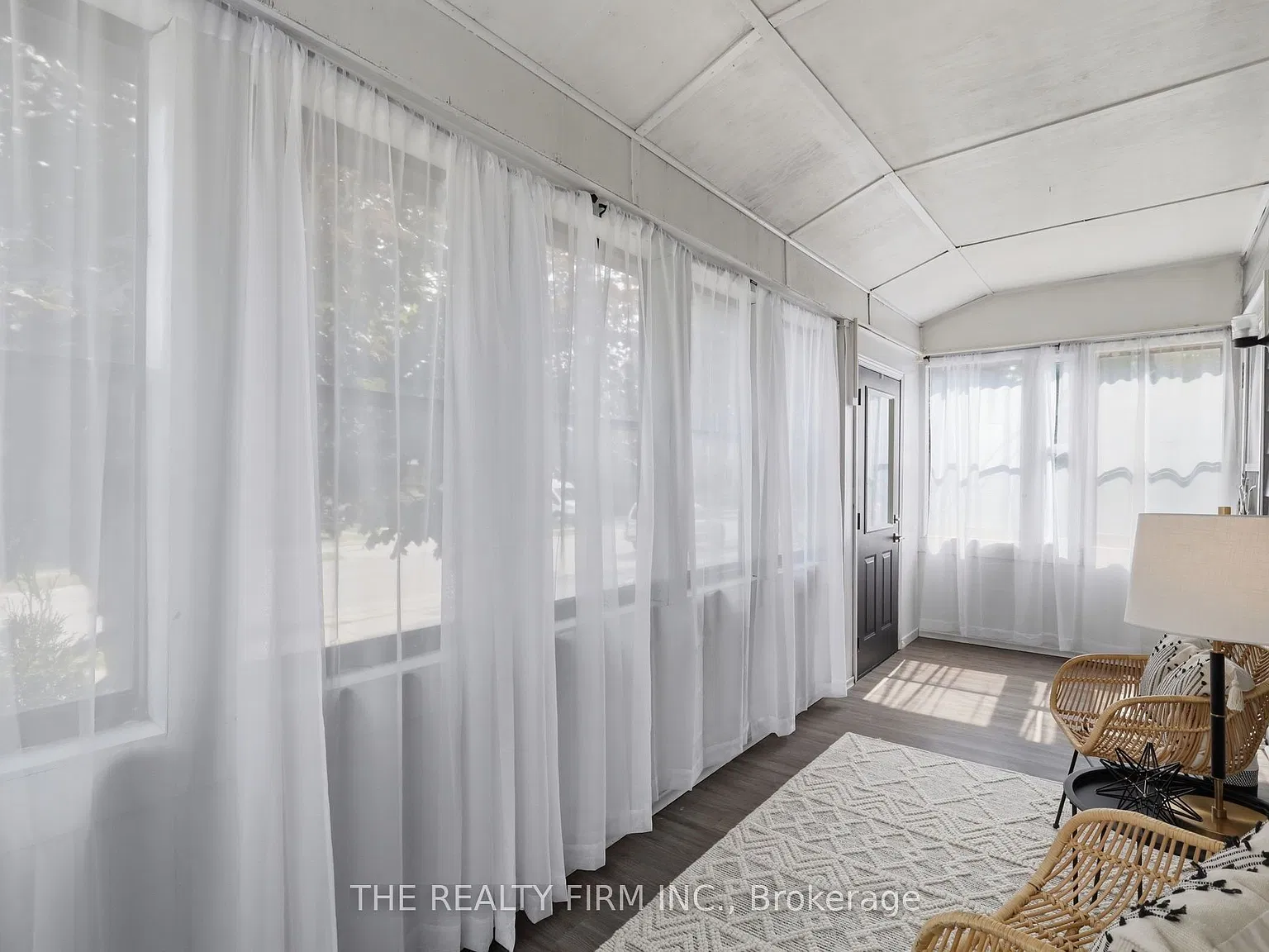 3 bed, $2,350 — Photo 4
