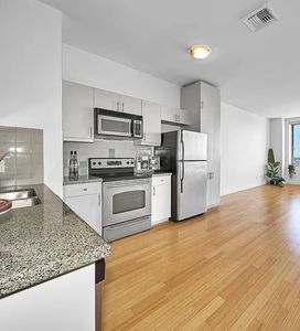 3810 Wilshire Blvd, Los Angeles, CA, 90010