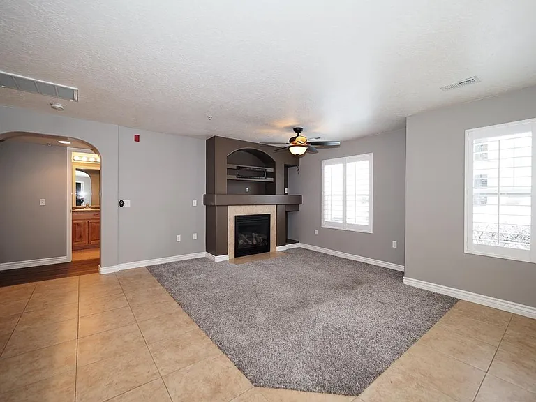11776 S Grandville Ave #104 — Photo 4