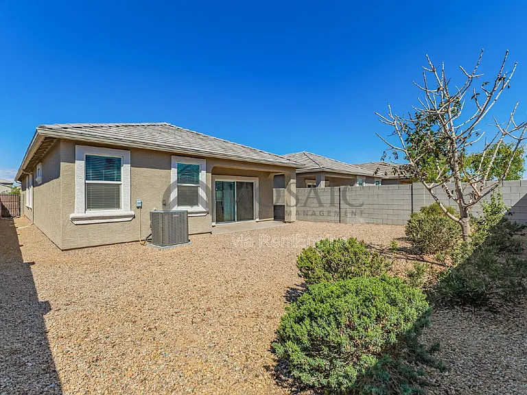 35349 W San Alvarez Ave — Photo 33