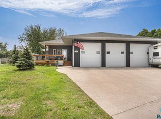 218 Douglas Blvd, Baltic, SD 57003
