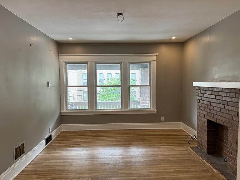 145 Southside Pkwy #3 — Photo 3