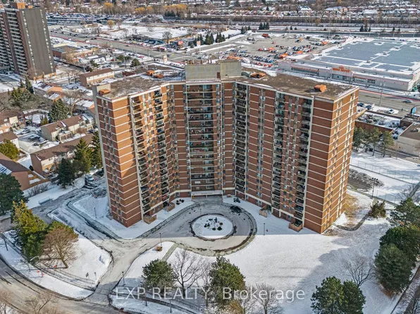 121 Trudelle St N #411, Toronto, ON M1J 3K4
