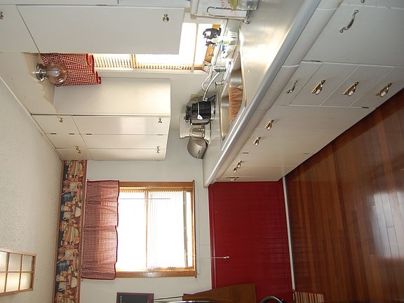 4th image of 901 Smith Ave