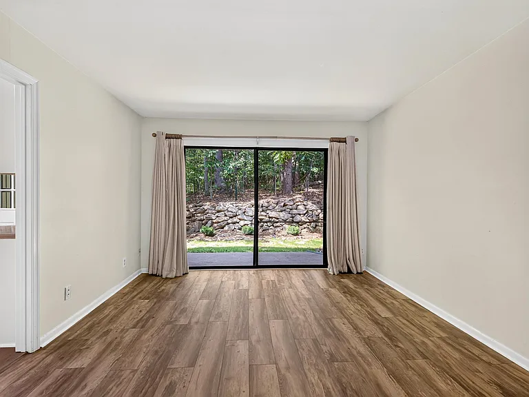 225 Harvest Dr — Photo 17