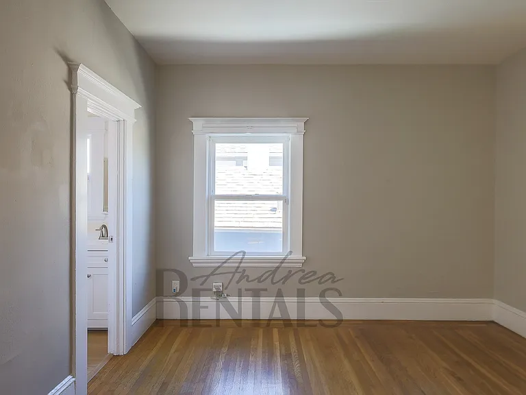 1262B 62nd St — Photo 16