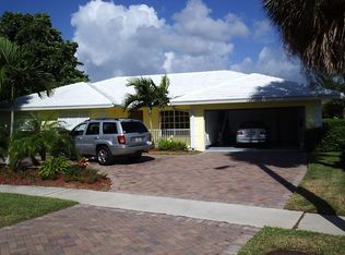 3805 NE 7th Dr, Boca Raton, FL 33431