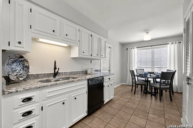 7926 Broadway #304 — Photo 11
