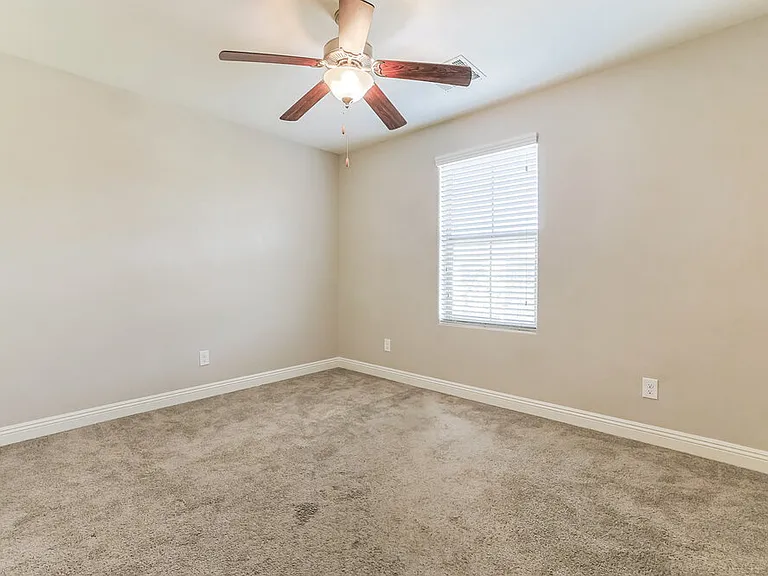 1949 N Arroya — Photo 12