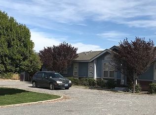 3581 Oakleaf Ave, Pahrump, NV 89048