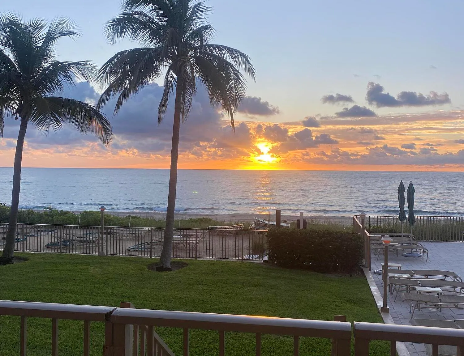 2 bed, 2.0 bath, 1154 sqft, $7,500 — Photo 3