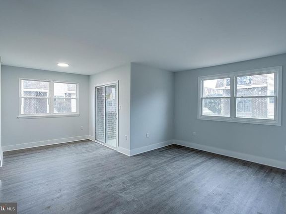 5th image of 20-2 Florence Tollgate Pl