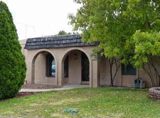 520 Paige Loop, Los Alamos, NM 87544