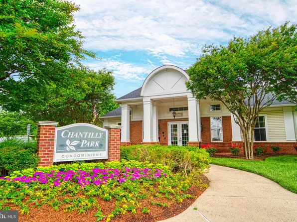 3840 Lightfoot St Unit 444, Chantilly, VA 20151
