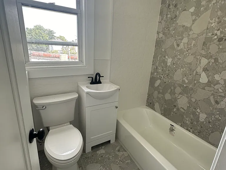 770 W Side Ave #3B — Photo 5