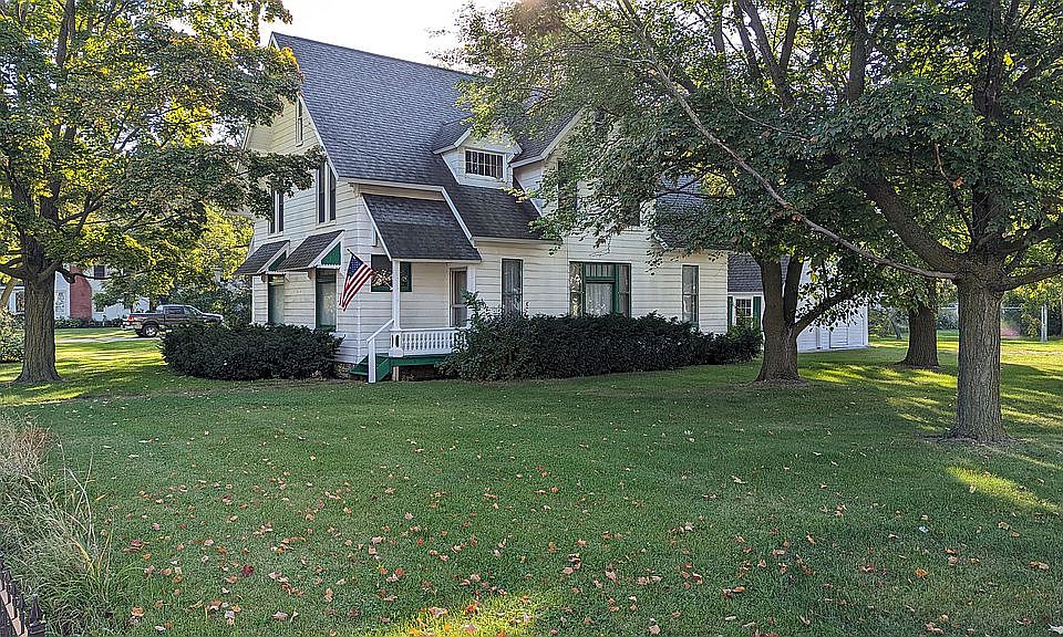 Corner of Pine and Prospect