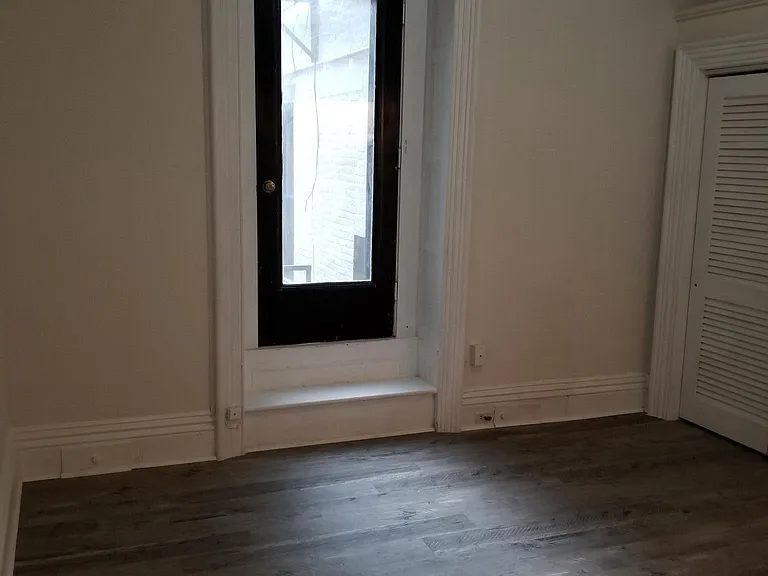 1821 5th Ave #6 — Photo 5