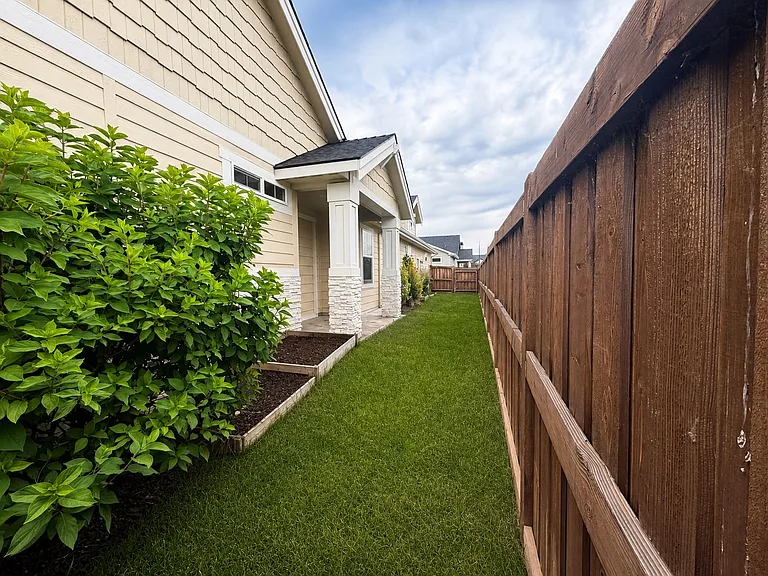 5004 W Caragana St — Photo 20