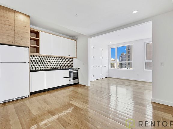 3rd image of 1875 Atlantic Ave #3T