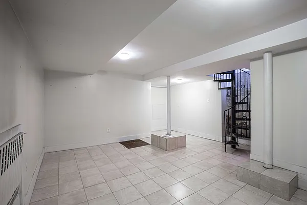 Rented by Nooklyn NYC LLC | media 41