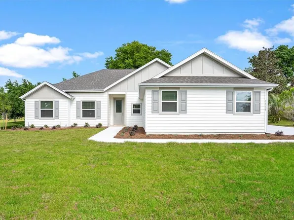 3938 Oak Pointe Dr, Lady Lake, FL 32159