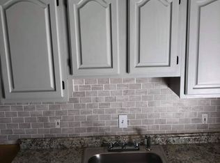 4164 Apple St, Philadelphia, PA 19127