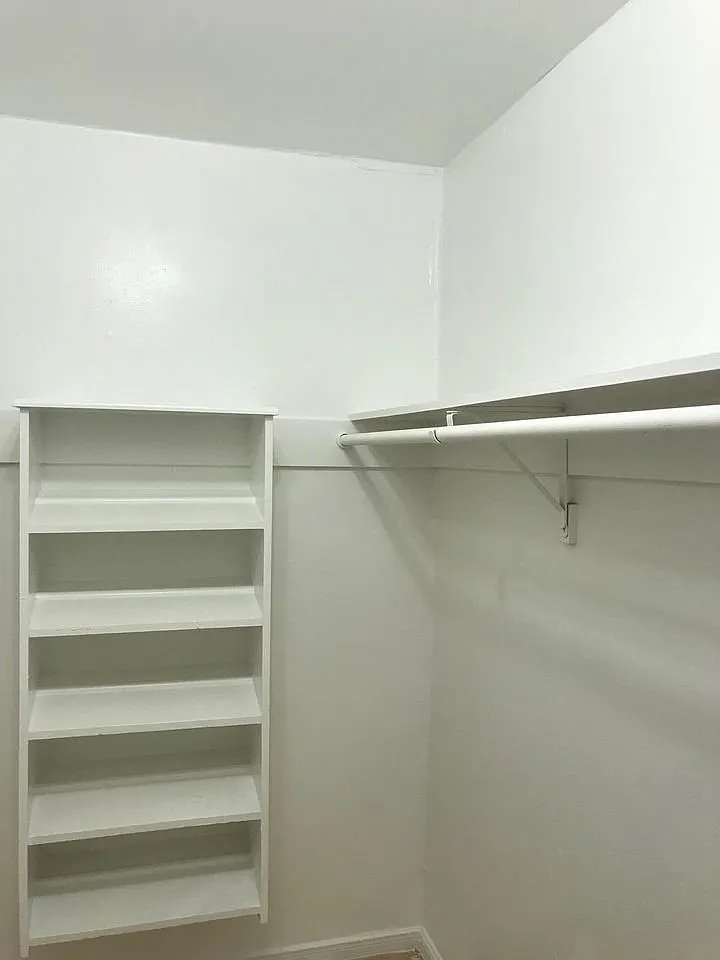 3 bed, 1404 sqft, $1,695 — Photo 3