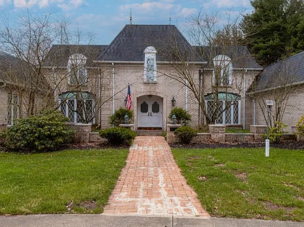 1612 Royal Oak Dr, Mansfield, OH 44906