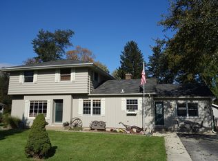 29W220 Calumet Ave E, Warrenville, IL 60555