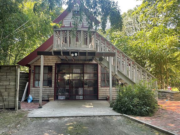 4th image of 80 Bay Ave W