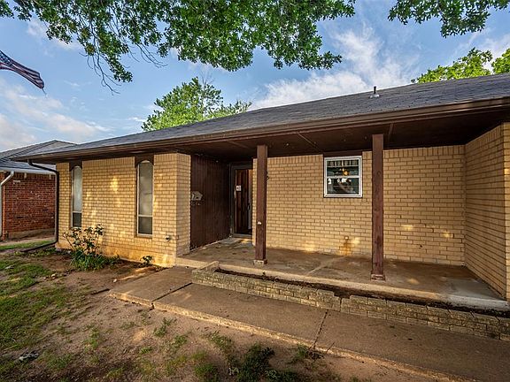4th image of 13925 Jeffery Dr