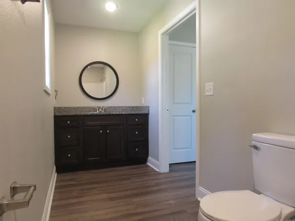 1516 S Bailey Blvd, Jacksonville, AR 72076