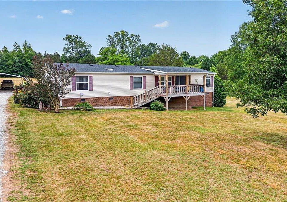 1st image of 546 Duke Dr