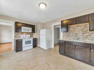 28-30 Cherrelyn St, Springfield, MA 01104