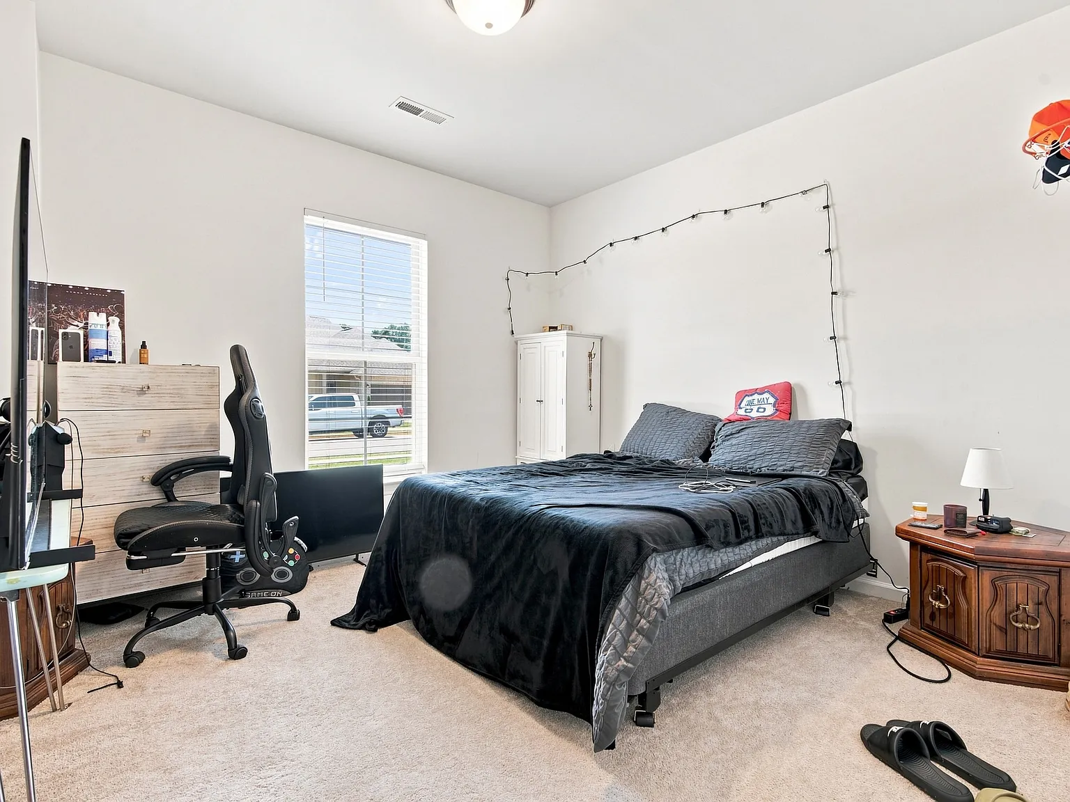 3 bed, 1848 sqft, $1,895 — Photo 4