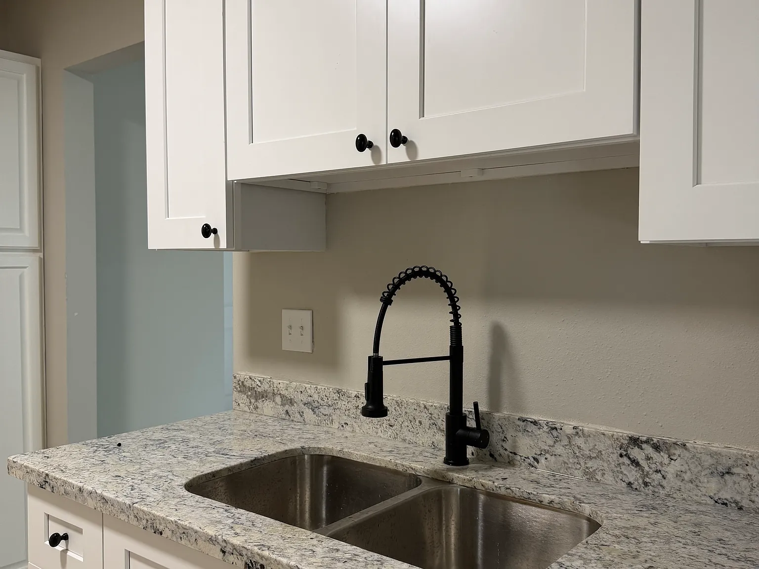 4 bed, 2000 sqft, $1,750 — Photo 4