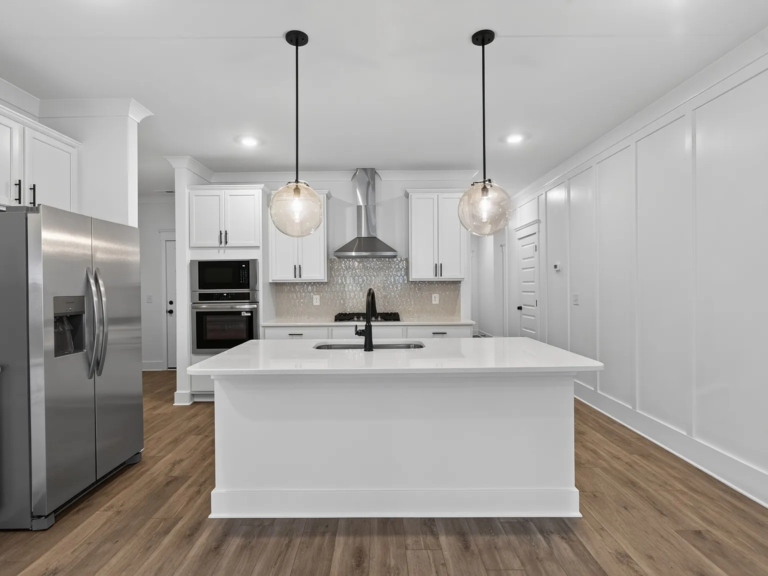 2 bed, 1650 sqft, $2,200 — Photo 4