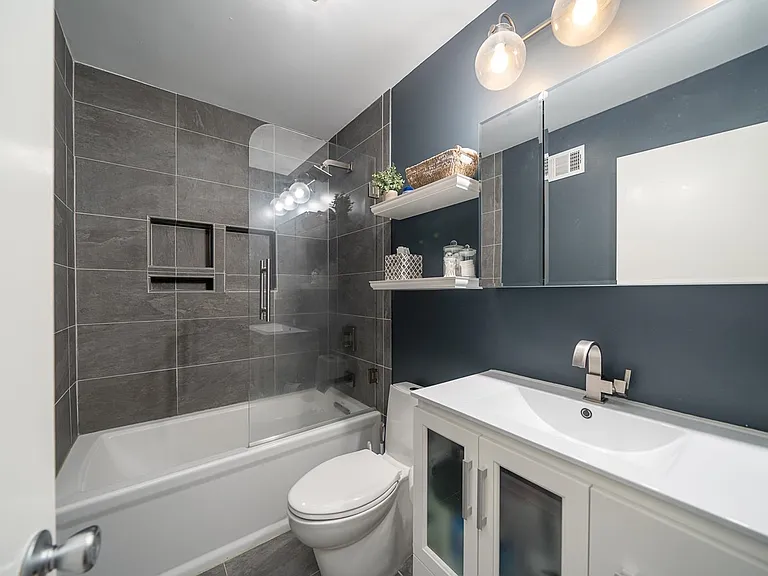 360 1st St #3 — Photo 24