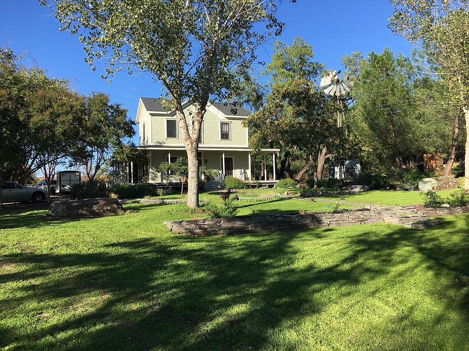 2nd image of 2625 Gee Ln