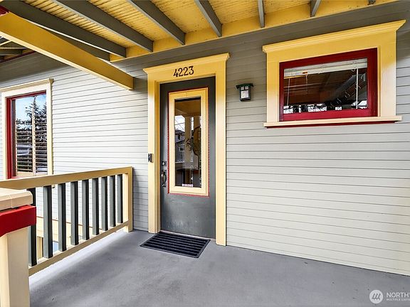 4th image of 4223 Interlake Avenue N