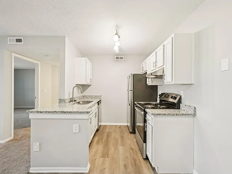 Greensview — Photo 43