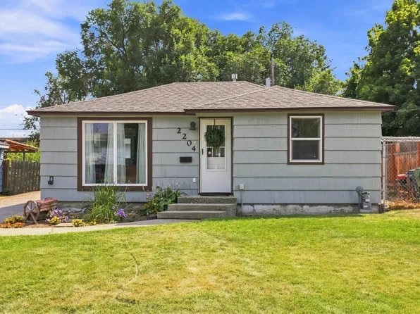 2204 E Bismark Ave, Spokane, WA 99208