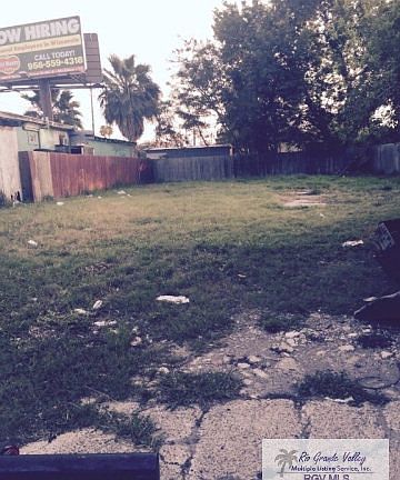 3rd image of 1758 McKinley St
