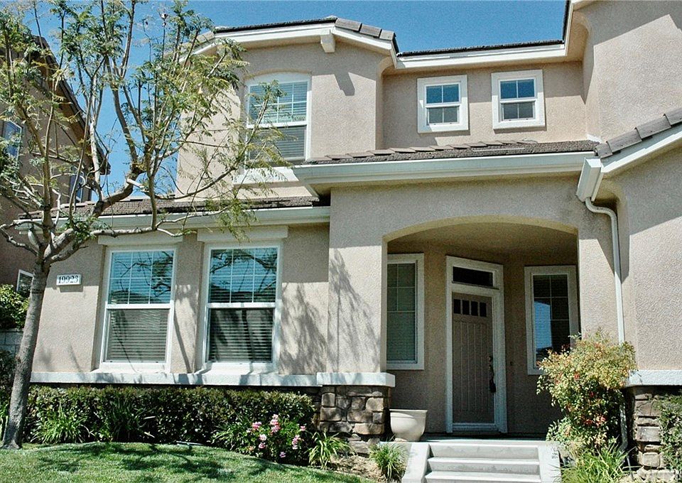 1st image of 19923 Oakville Ct