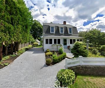 2 Wallace Street, Kennebunk, ME, 04043