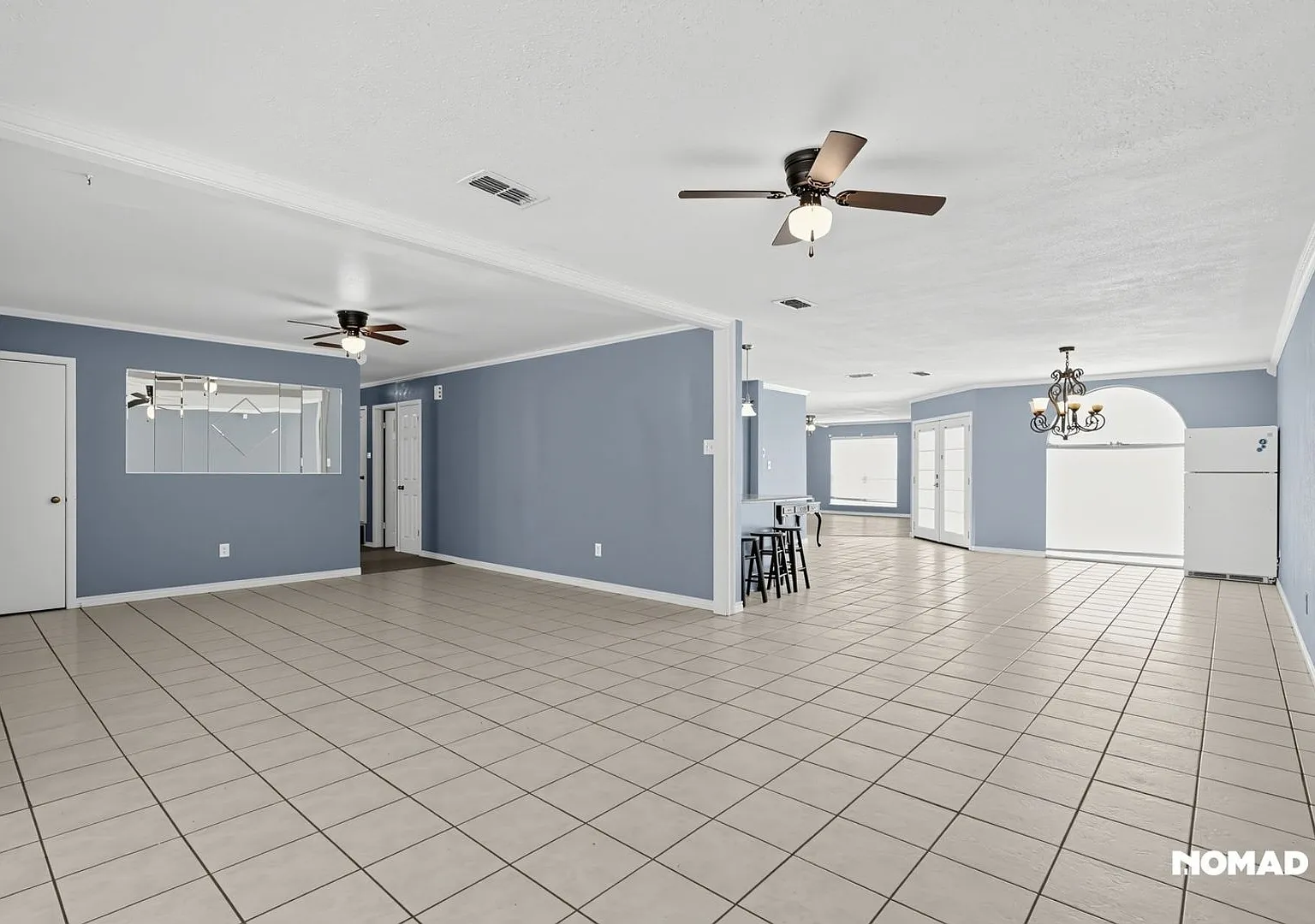 Spacious 4BR House in Odessa — Photo 3